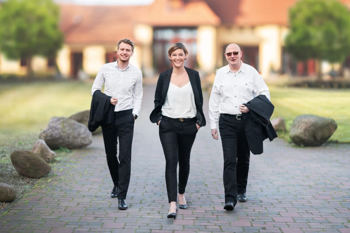 unternehmens-fotografie-image-aufnahmen-team-002 Image Aufnahme einer Event Agentur Businessportrait der Gesellschafter | Fotograf in der Region Osnabrück Münster Bielefeld für Imagefotografie